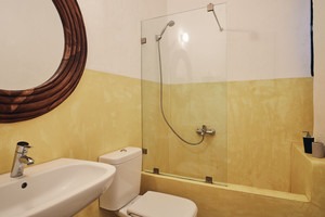 Parathira basement shared bathroom